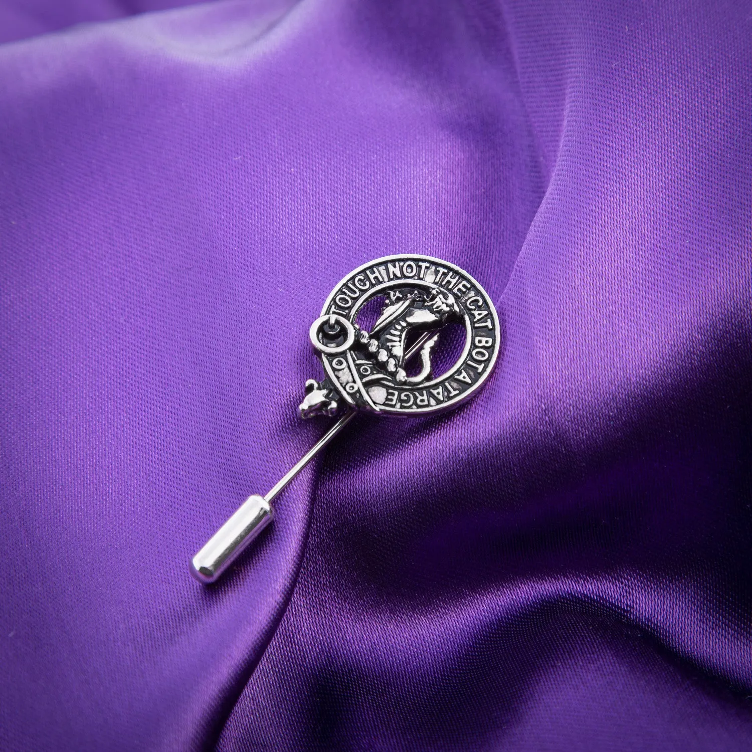 Clan Lapel Pin Macbean