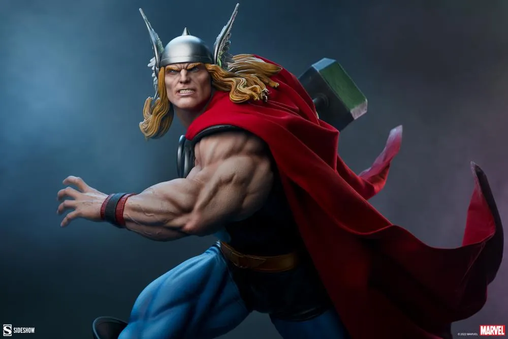 Marvel Premium Format Thor Statue